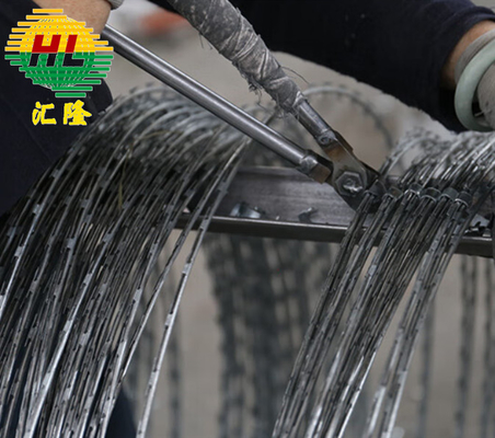 با دوام BTO-18 BTO-16 کنسرتینا سد سیم برنج برای دفاع نظامی و حفاظت از محیط