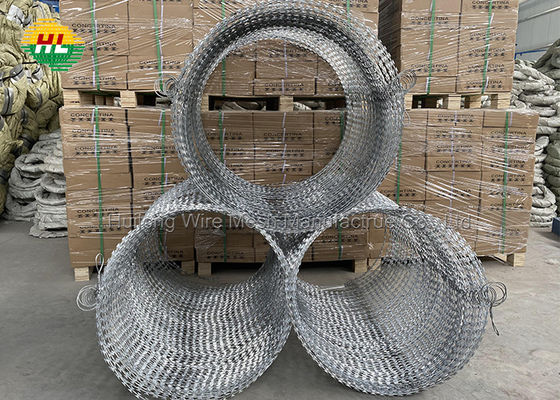 Concertina Razor Wire Ribbon سیم خاردار 18 اینچ 450 میلیمتر کویل 50 پا طول